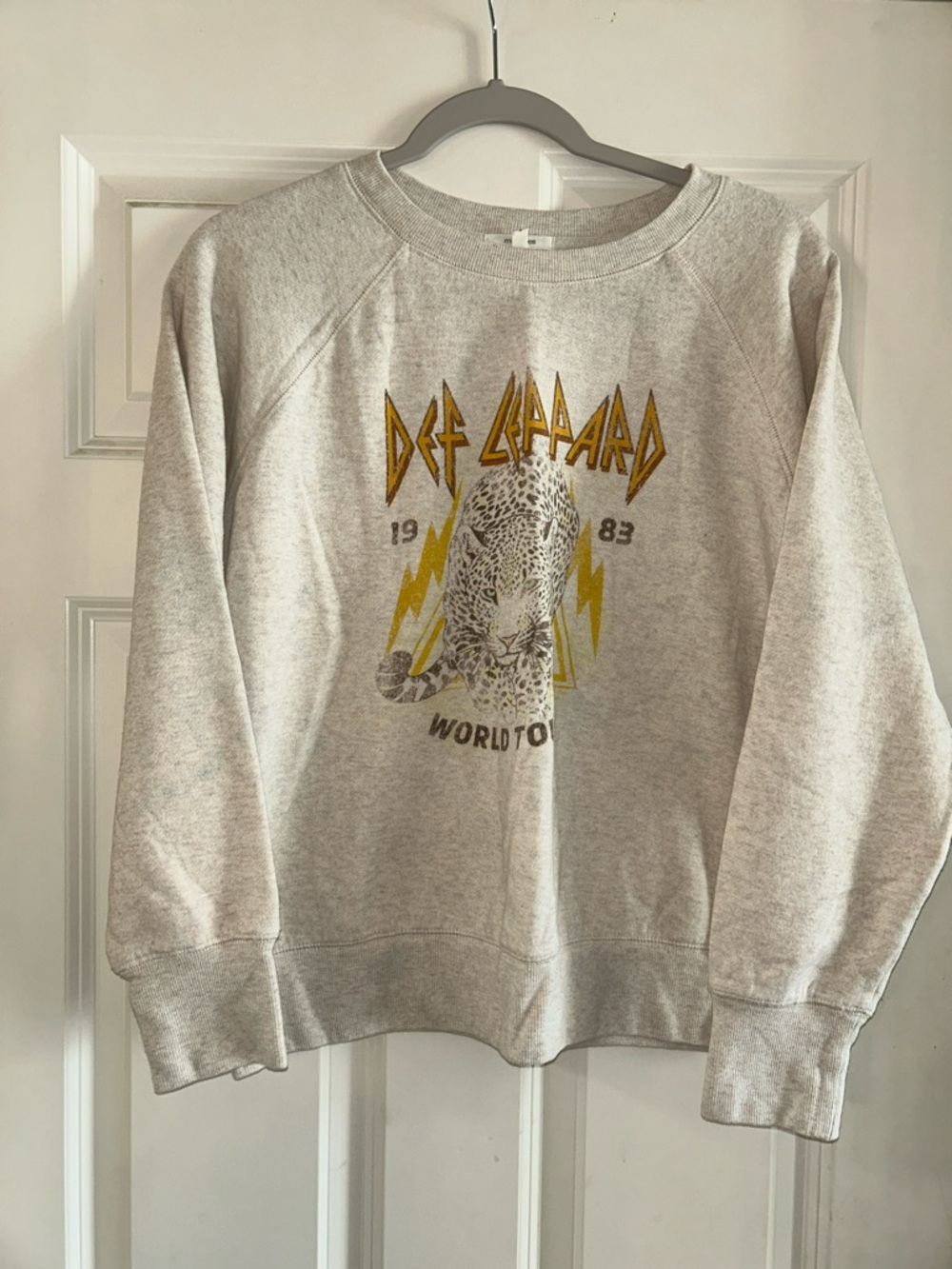 Maurices def leopard Sweatshirt size S